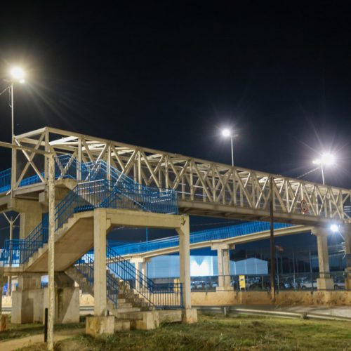Com lâmpadas de LED, Prefeitura ilumina passarelas ao longo da BR-364