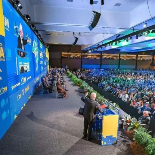 Lula anuncia programa de crédito para reforma de casas