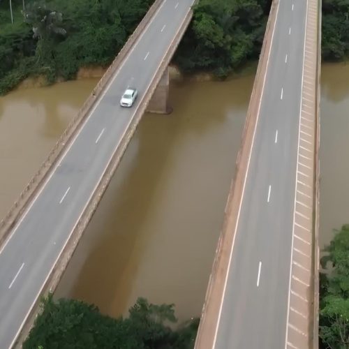Ponte sobre o rio Candeias, na BR-364, está operando em sistema de “pare e siga”