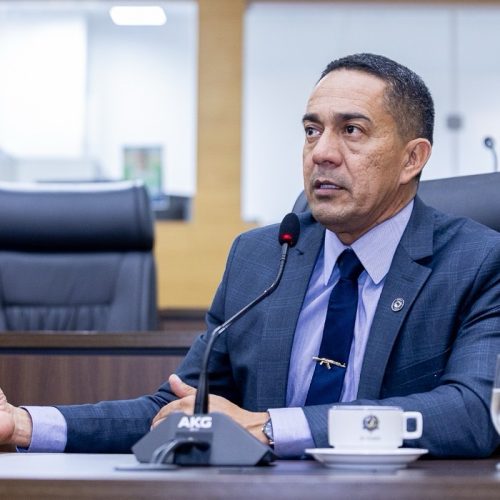 Eyder Brasil&nbsp;garante&nbsp;por lei espaço para artistas&nbsp;rondonienses&nbsp;nas rádios e nos palcos