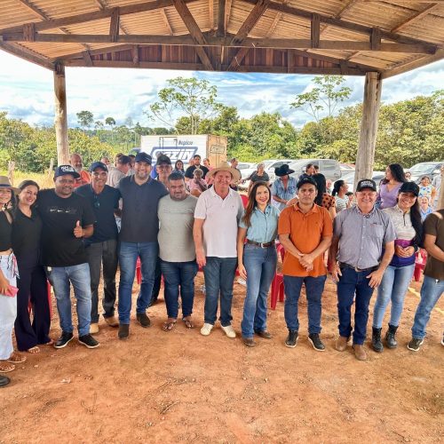 Deputada Federal Cristiane Lopes reforça apoio ao produtor rural durante solenidade em Cujubim