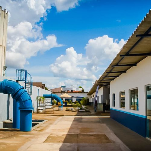 Caerd interrompe abastecimento de cinco bairros para reforma em reservatório