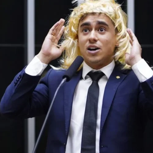 Justiça condena Nikolas Ferreira por ironizar trans em discurso