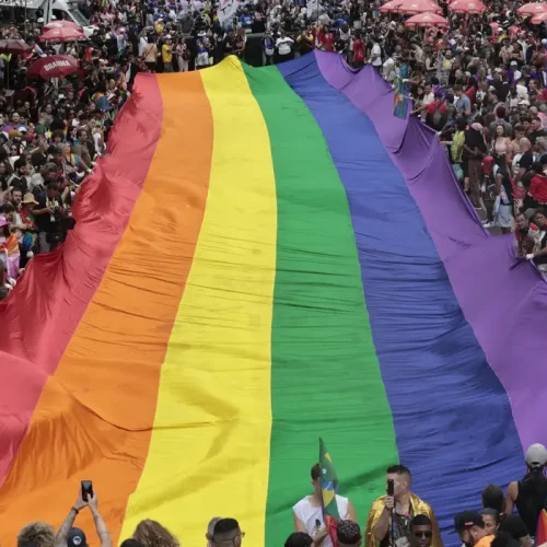 Parada LGBT+ de SP enfrenta desafios e está ameaçada de deixar as ruas