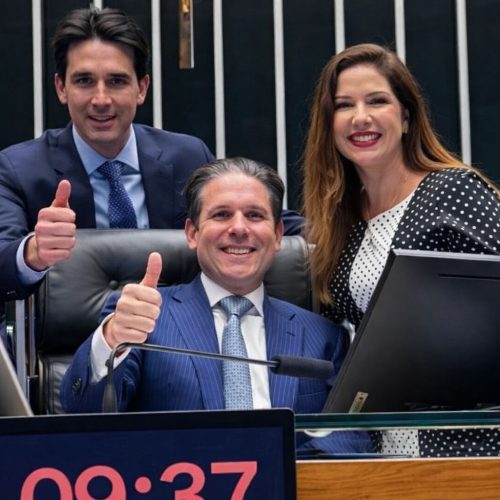 Cristiane Lopes lidera avanço do PL dos Voos e conquista apoio do ministro Silvio Costa Filho