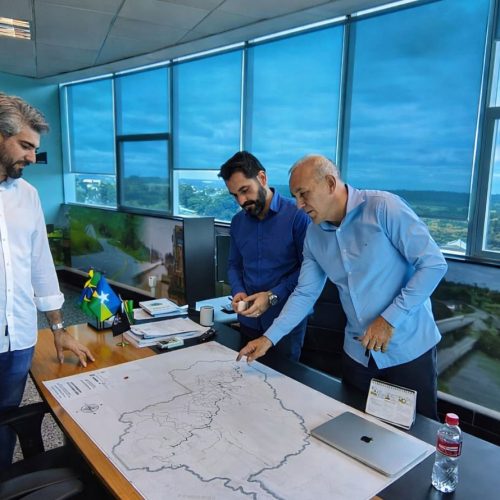 Deputado Ezequiel Neiva celebra abertura de licitação para a construção de pontes de concreto e aço entre Cabixi e Pimenteiras