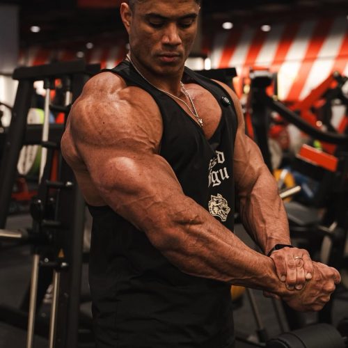 Porto Velho recebe fisiculturista Edvan Palmeira em evento gratuito da Drogaria Ultra Popular