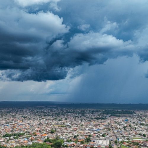 Chuva neste sábado foi equivalente ao volume de sete dias de fevereiro