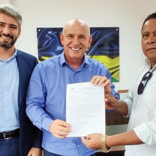 Ezequiel Neiva garante R$ 434 mil para construção de cobertura e calçamento do CRAS de Pimenteiras do Oeste