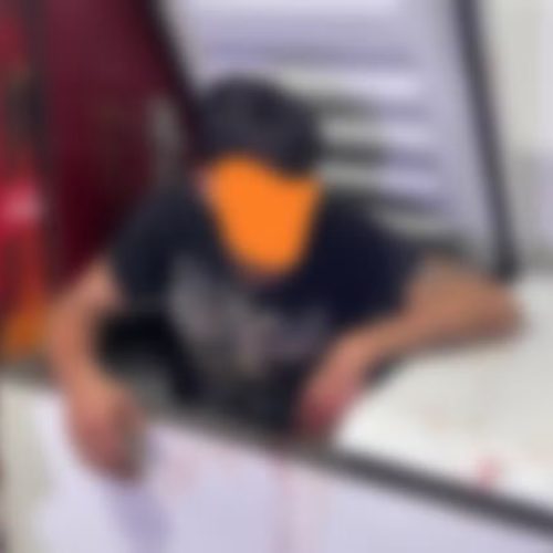 Homem se esconde dentro do freezer após tentar furtar estabelecimento