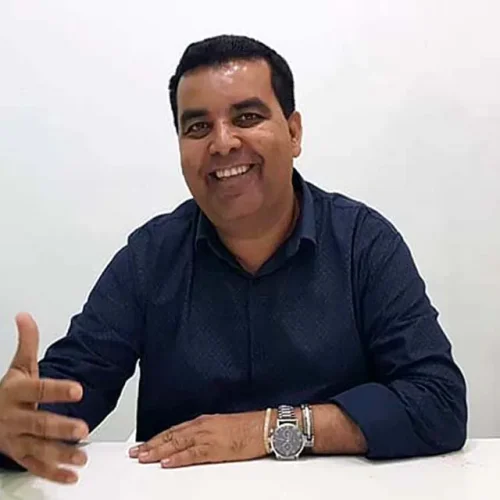 Justiça libera aumento de salário do prefeito de Candeias do Jamari, Lindomar Garçom