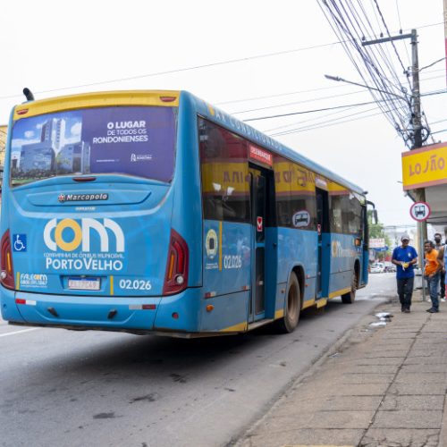 Corredor de ônibus da a​v​. 7 de Setembro é liberado para fortalecer o comércio