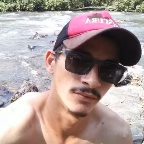 Jovem é morto a tiros pelo cunhado após tentar esfaquear esposa